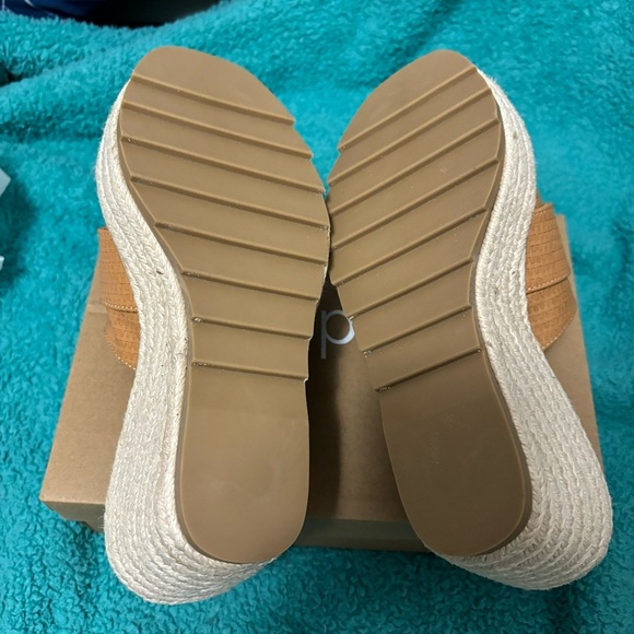Espadrille Platform Wedge Sandals - Size 8 - Picture 7 of 16